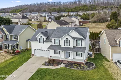 6313 Mcmillan Creek Dr, Knoxville, TN 37924