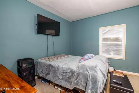 Bedroom - 1240 N Wright Rd, Alcoa, TN 37701 photo 1 of 4