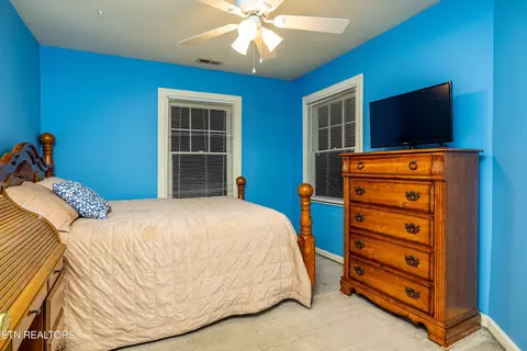 Bedroom - 1240 N Wright Rd, Alcoa, TN 37701 photo 3 of 4
