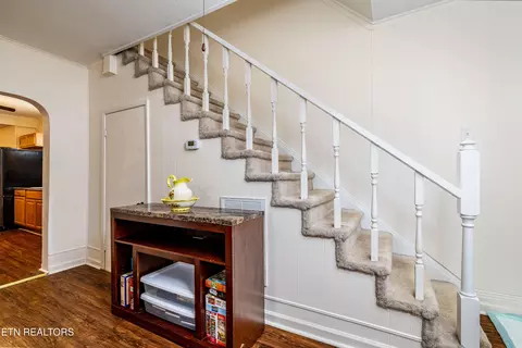 Entry Way - 1240 N Wright Rd, Alcoa, TN 37701 photo 2 of 2