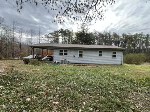 920 Oliver Springs Hwy, Clinton, TN 37716