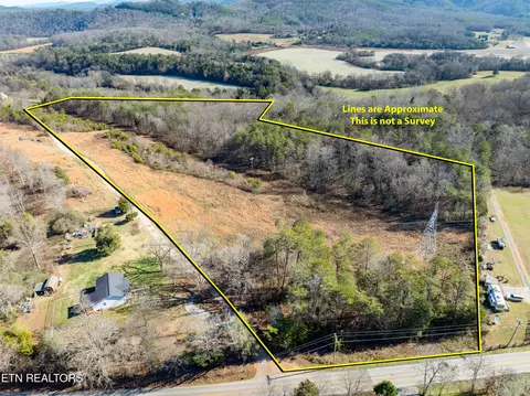 Fairview Rd, Tellico Plains, TN 37385