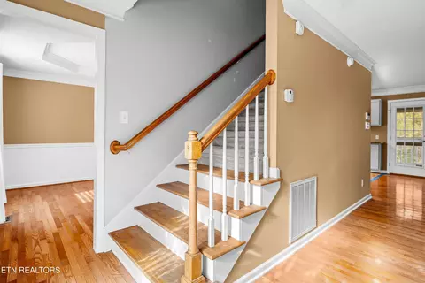 Entry Way - 6619 Ruby June Ln, Corryton, TN 37721 photo 3 of 4