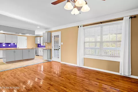 Living - 6619 Ruby June Ln, Corryton, TN 37721 photo 1 of 4