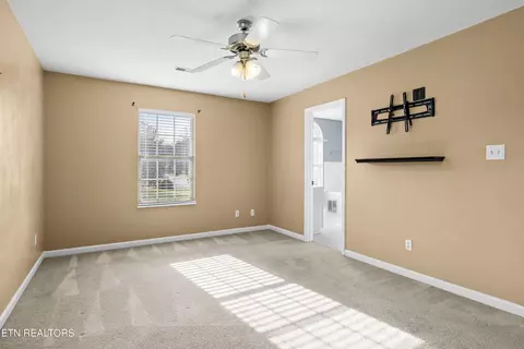 Bedroom - 6619 Ruby June Ln, Corryton, TN 37721 photo 1 of 6