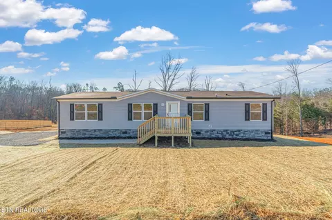 253 Laura Boling Loop Rd, Strawberry Plains, TN 37871