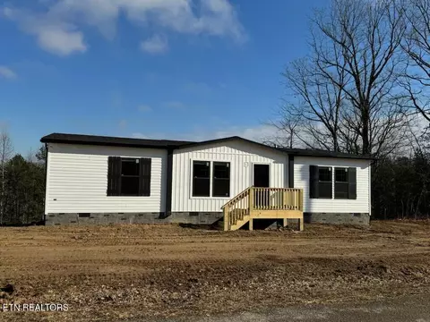 544 Quail Run Ln, La Follette, TN 37766