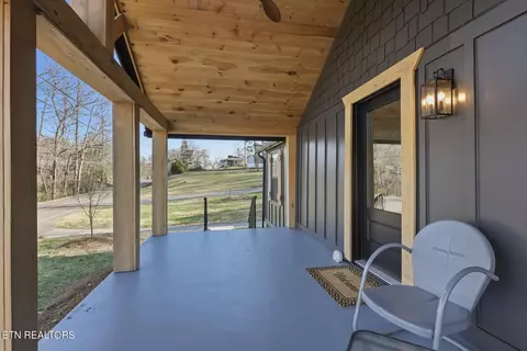 Exterior - 8523 Heiskell Rd, Powell, TN 37849 photo 3 of 5