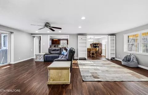 Living - 1088 E Wolf Valley Rd, Heiskell, TN 37754 photo 4 of 4