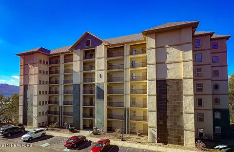 124 Plaza Dr #1502, Pigeon Forge, TN 37863