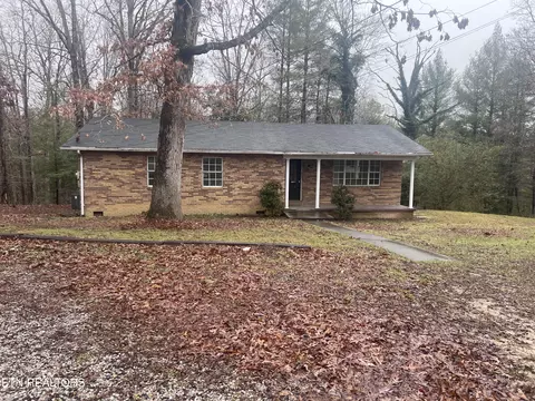 720 Poplar Ln, Winfield, TN 37892