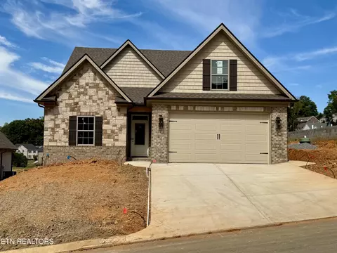 9975 Rio Bravo Ln, Knoxville, TN 37922