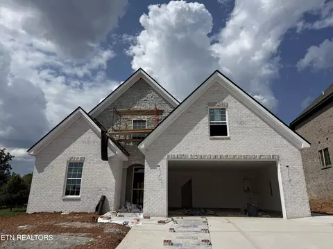 8867 Dancing Bear Ln, Knoxville, TN 37923