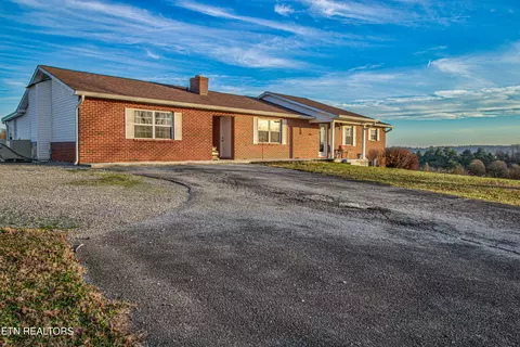500 Allison Town Rd, Philadelphia, TN 37846
