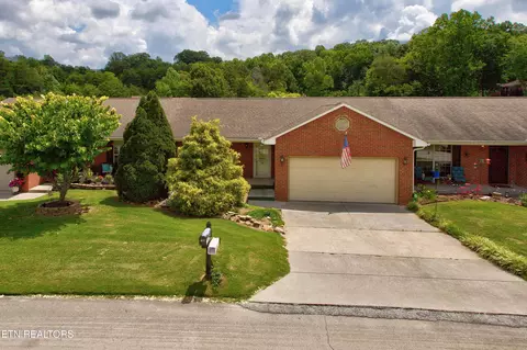 912 Muirfield Dr, Maryville, TN 37801