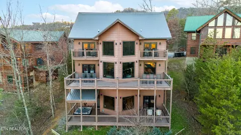 2028 Smoky Cove Rd, Sevierville, TN 37876