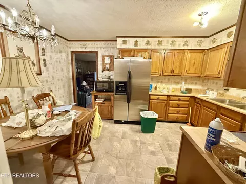 Kitchen - 224 Walnut Hill Ln, Ewing, VA 24248 photo 2 of 3