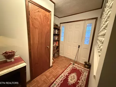 Entry Way - 224 Walnut Hill Ln, Ewing, VA 24248 photo 4 of 4