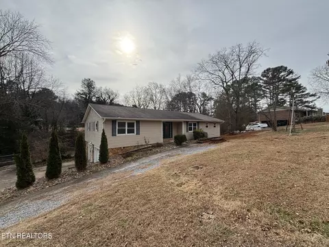 1510 Hillvale Rd, Louisville, TN 37777