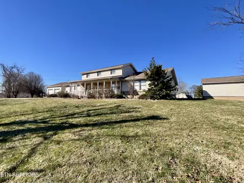 627 E Copeland Dr, Powell, TN 37849