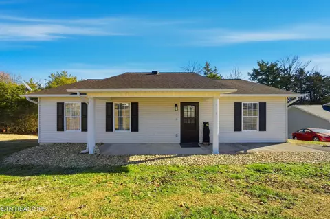 2312 Scenic Mountain Dr, Sevierville, TN 37876