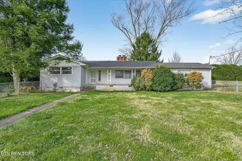 203 Cherry St, Pikeville, TN 37367