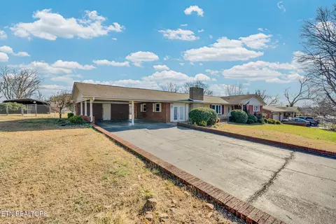 149 Central Cir, Sparta, TN 38583