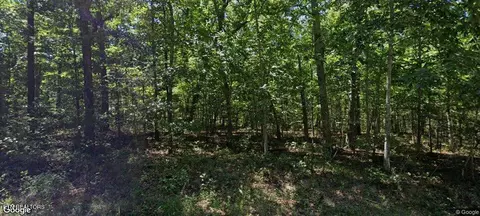 4005 Yellow Knife Dr, Crossville, TN 38572