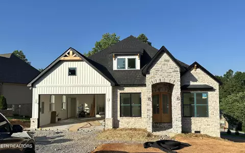 201 Nuhya Trce, Loudon, TN 37774