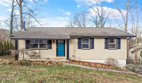 1403 Northshire Ln, Knoxville, TN 37922