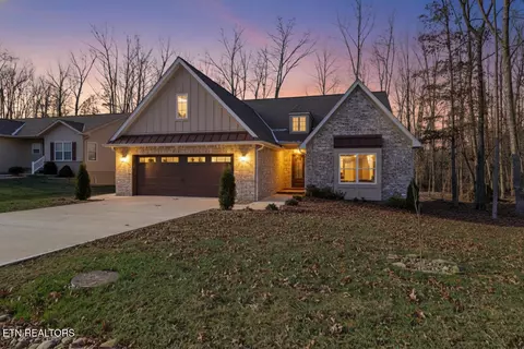 116 Highgate Dr, Crossville, TN 38558