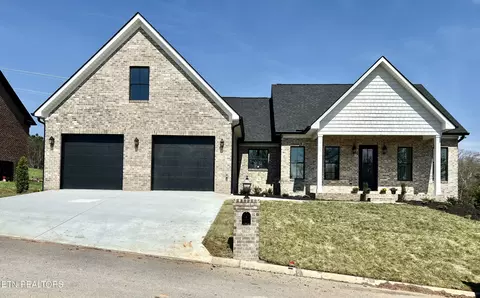 4619 Alan Springs Ln, Knoxville, TN 37938