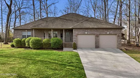 2501 Friar Wood Ln, Sevierville, TN 37876