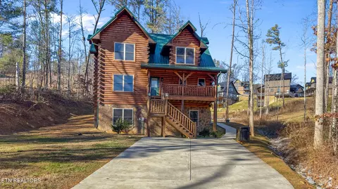 2804 Murray Ridge Rd, Sevierville, TN 37876