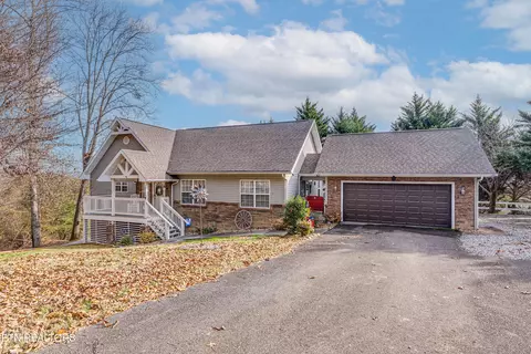 830 Mountain Grove Ln, Seymour, TN 37865