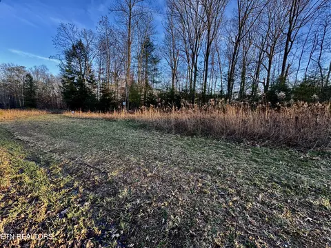 Four Mile Creek Rd, Deer Lodge, TN 37726