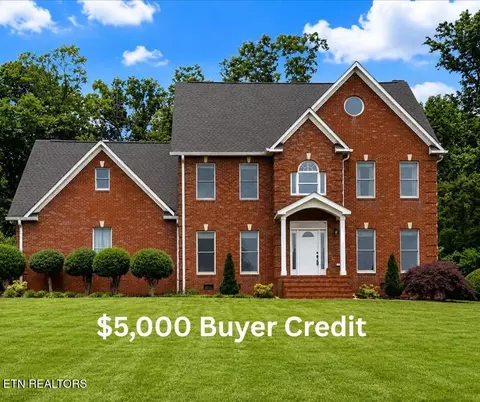 2832 Kensington St, Athens, TN 37303