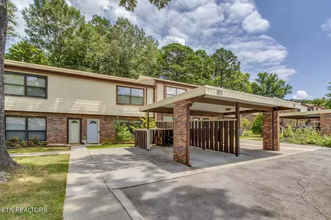 140 Brandeis Ln, Oak Ridge, TN 37830