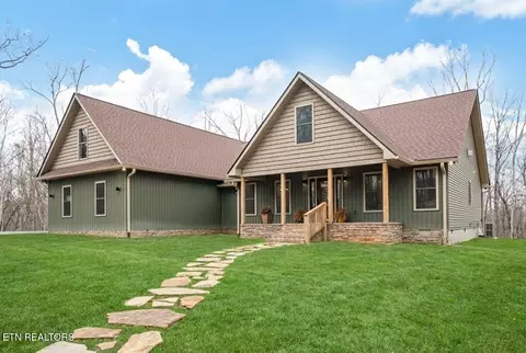 611 Dripping Springs Rd, Monterey, TN 38574