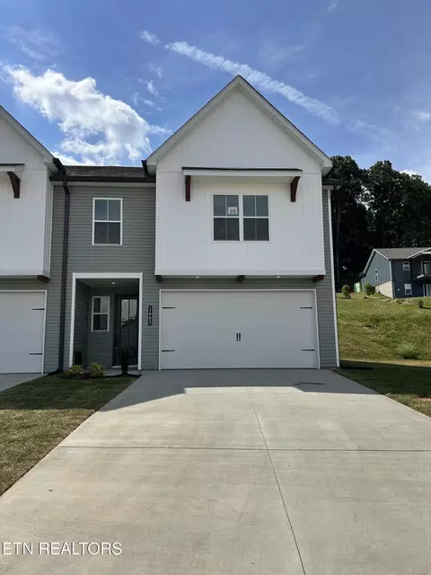 1663 Lateglow Way, Knoxville, TN 37931