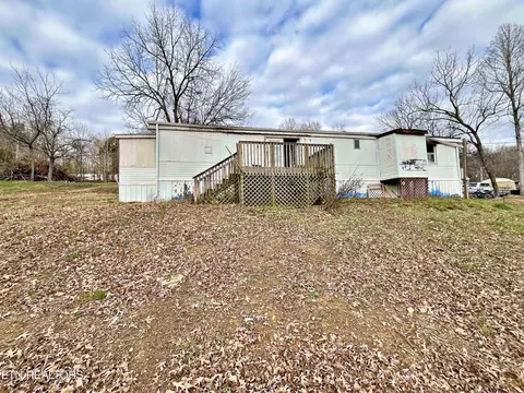 114 Pinecrest Dr, Loudon, TN 37774