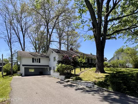 202 Chester St, Oneida, TN 37841