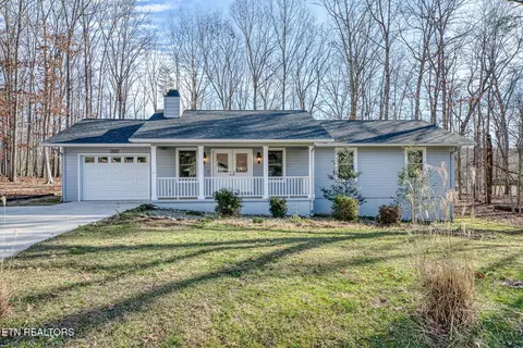 153 Glenwood Dr, Crossville, TN 38558