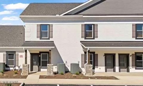 4411 Legends Way #E, Maryville, TN 37801