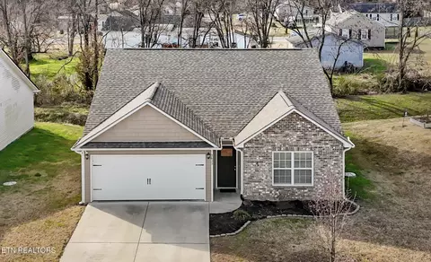 3633 Flowering Vine Way, Knoxville, TN 37917