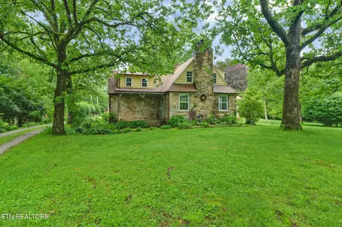 642 Pigeon Ridge Rd, Crossville, TN 38555
