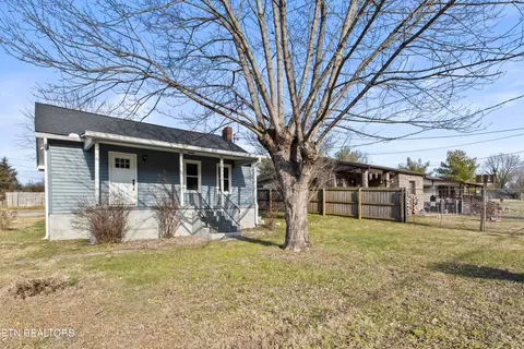 411 Forestal Dr, Knoxville, TN 37918