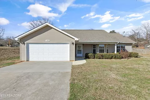 2408 Mentor Rd, Louisville, TN 37777