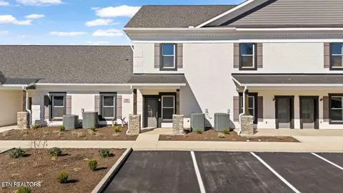 4411 Legends Way #F, Maryville, TN 37801