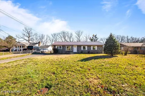 3148 Wilderness Rd, Knoxville, TN 37917